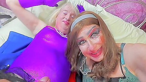 Blonde babe with small tits gets a deepthroat facial