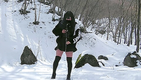 Snowy mountain naked brunette leaked pussy outdoors