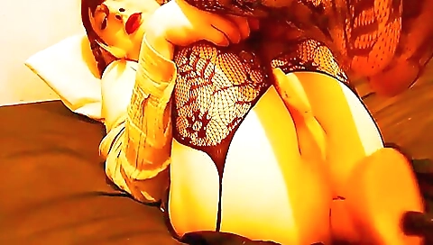 Belle de l'étrange en noir et blanc et pas le cas qu'elle s'entretiens